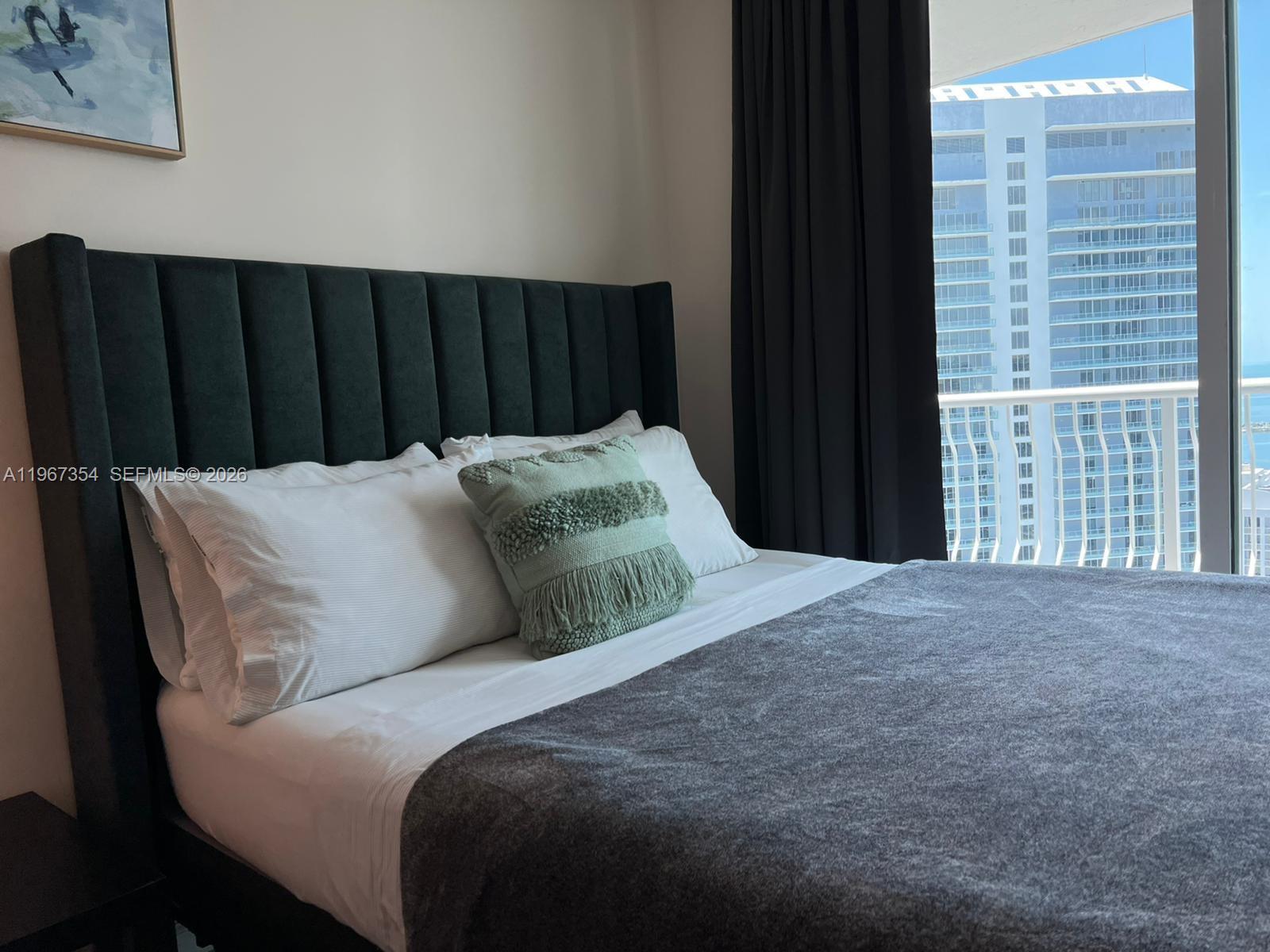 image The Club at Brickell Bay9