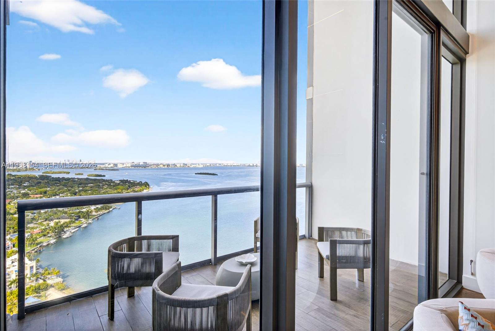 image Blue on the Bay13