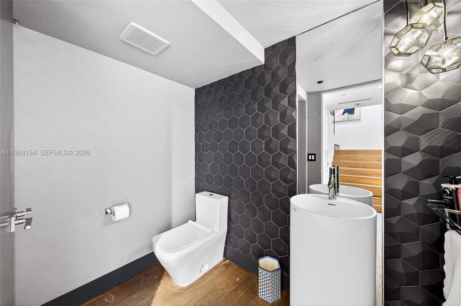 image Blue on the Bay16