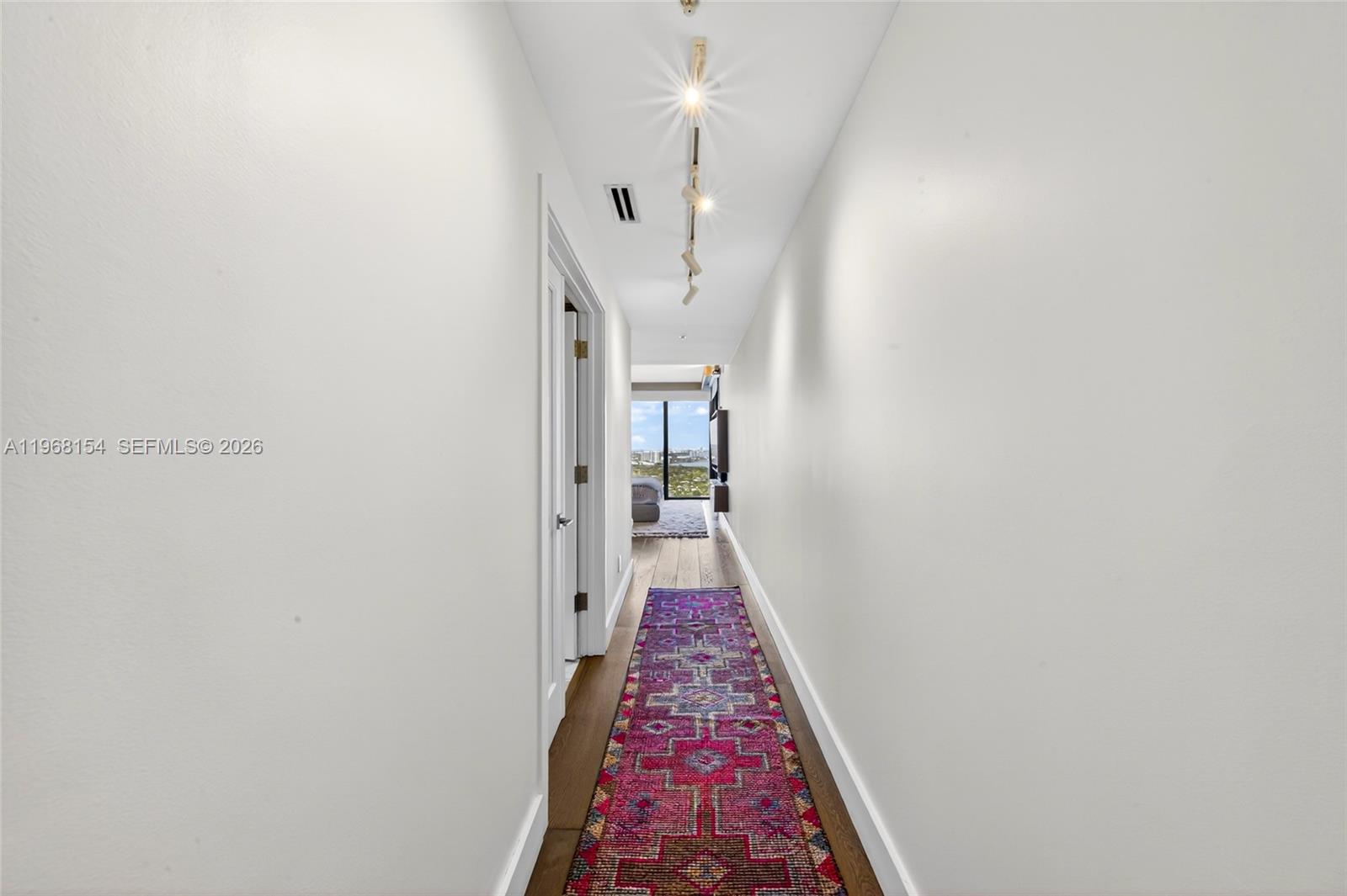 image Blue on the Bay18