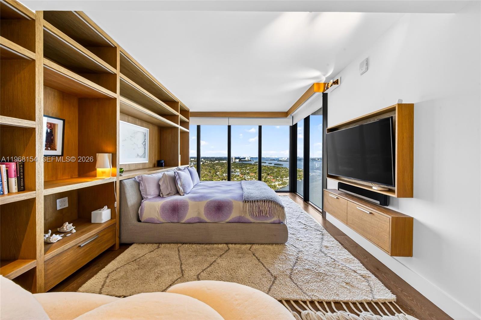 image Blue on the Bay20