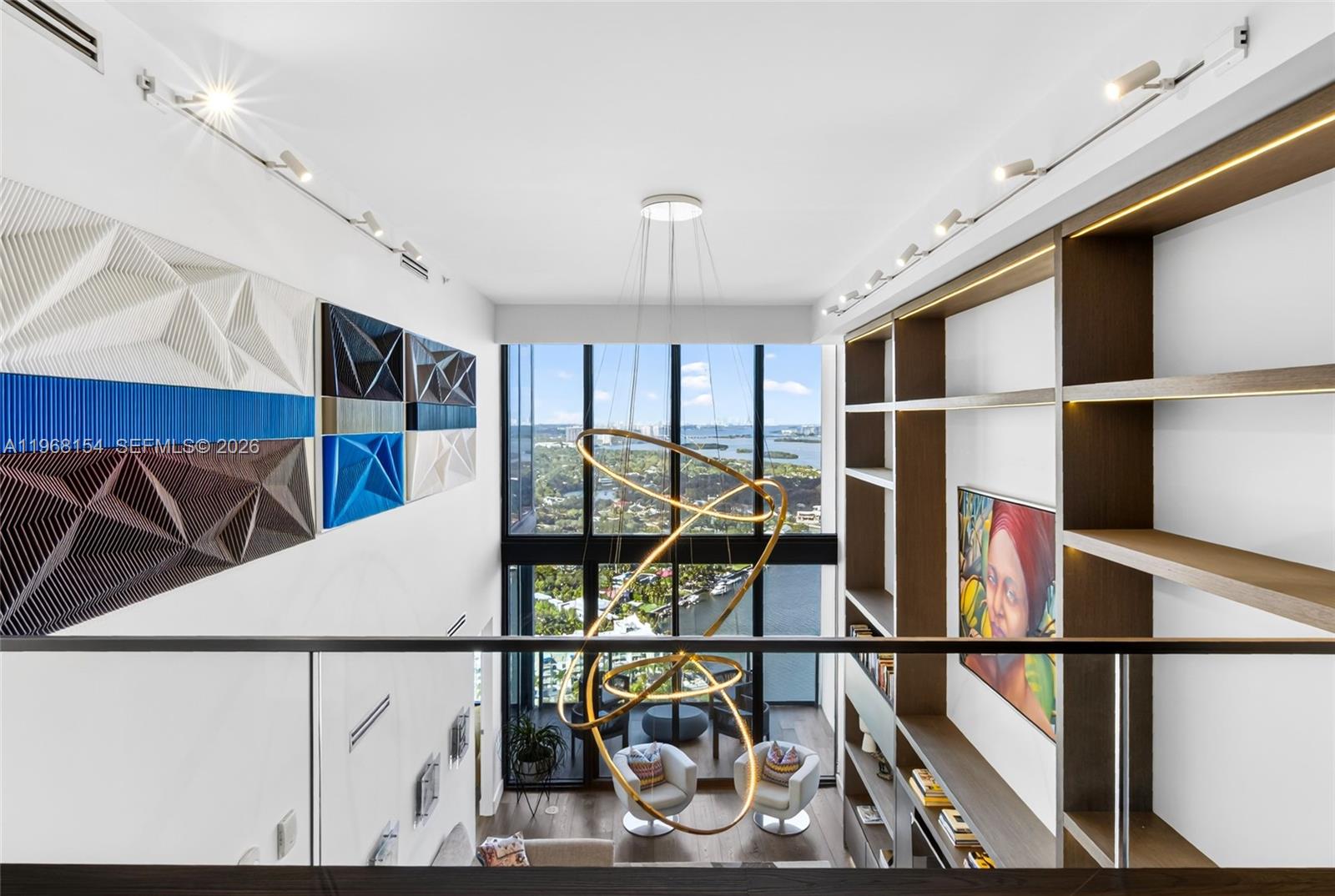 image Blue on the Bay24