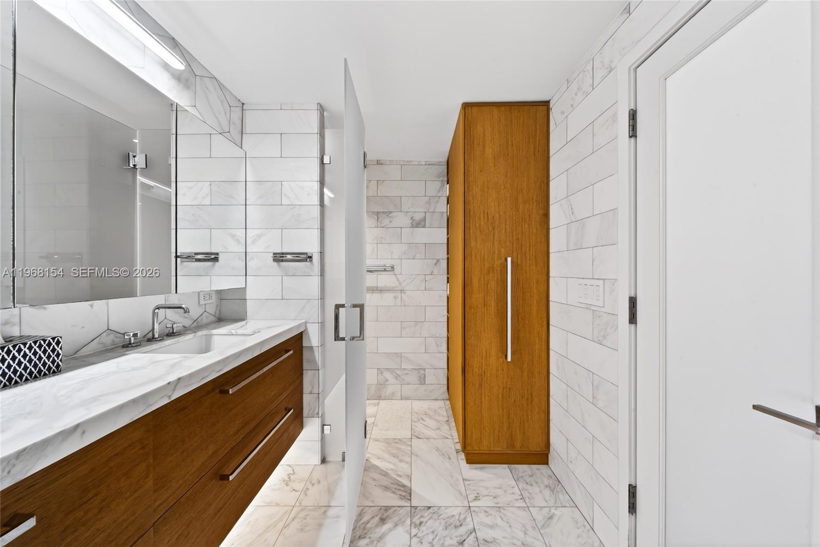 image Blue on the Bay30