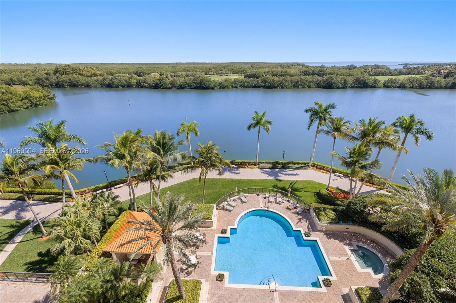 13627 Deering Bay Dr #702 Coral Gables, FL 33158