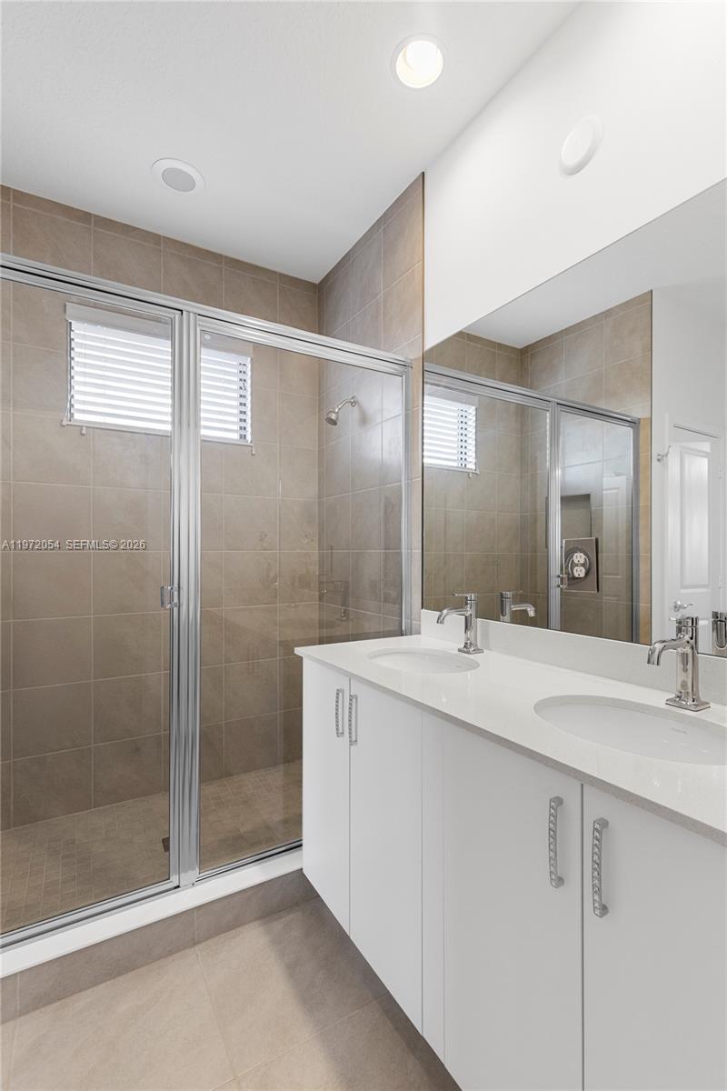 Undisclosed Address Ave Maria, FL 34142