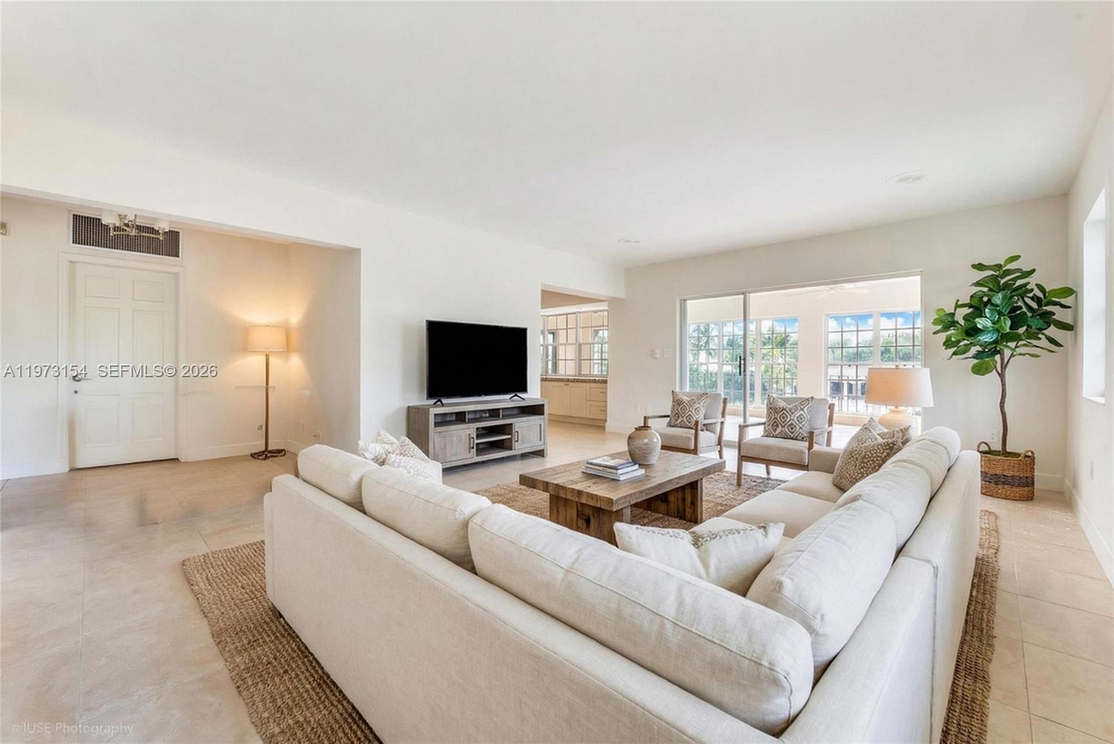 1265 S Alhambra Cir #B Coral Gables, FL 33146