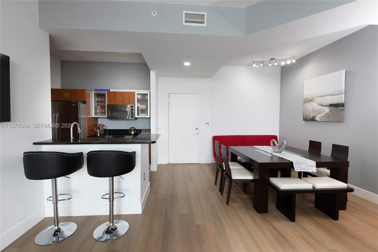 image The Venture at Aventura3