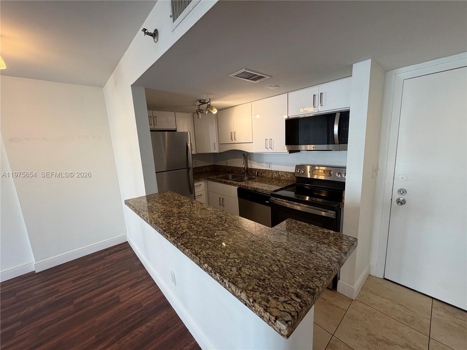 770 Claughton Is Dr #707 Miami, FL 33131