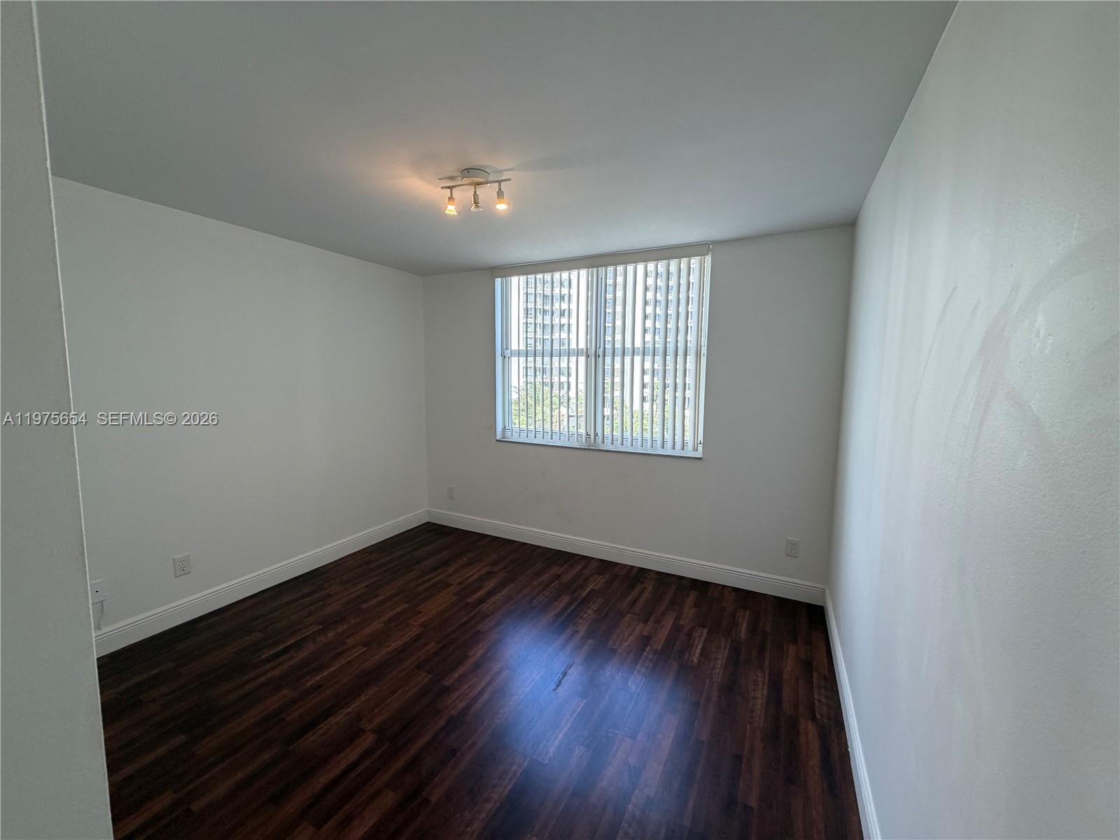 770 Claughton Is Dr #707 Miami, FL 33131