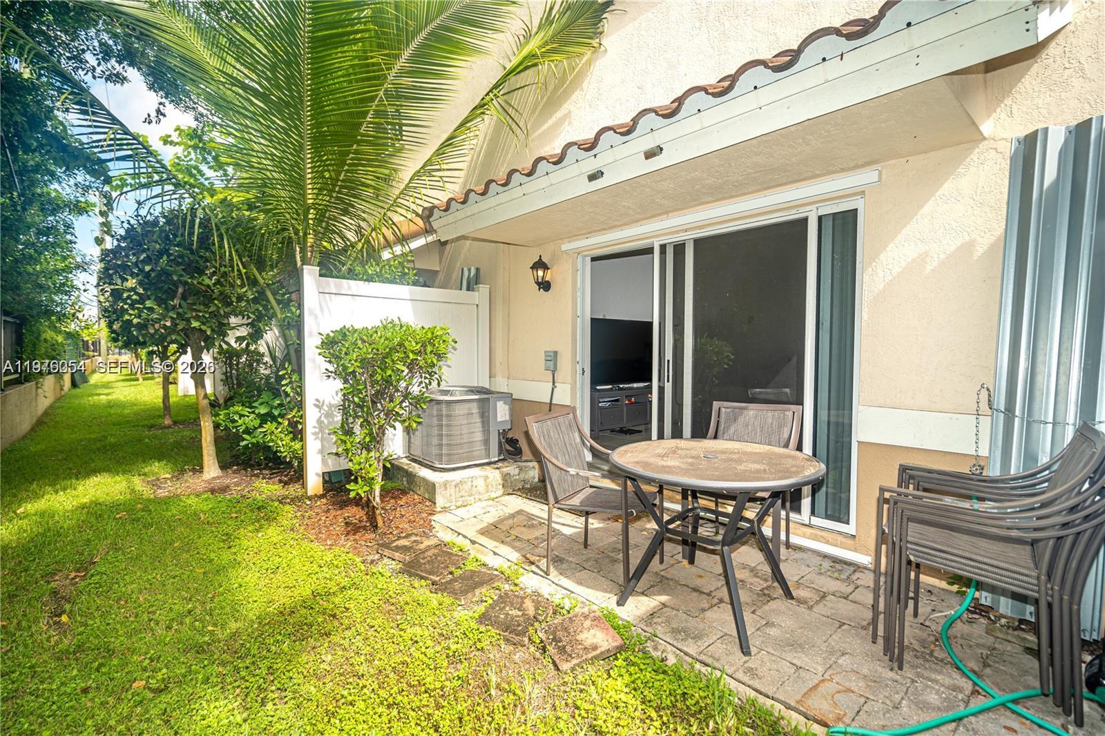 2820 NW 180th St Miami Gardens, FL 33056