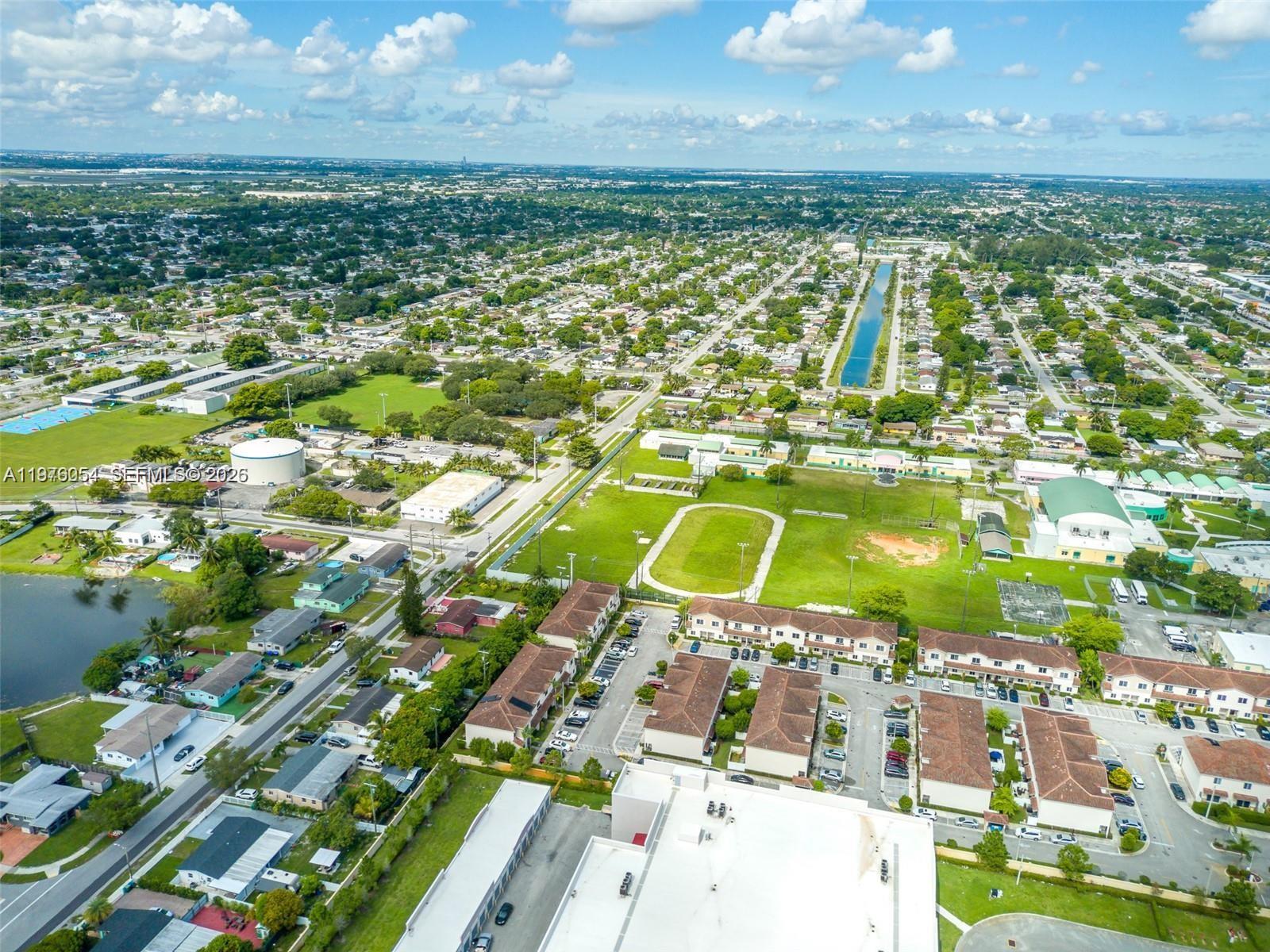 2820 NW 180th St Miami Gardens, FL 33056