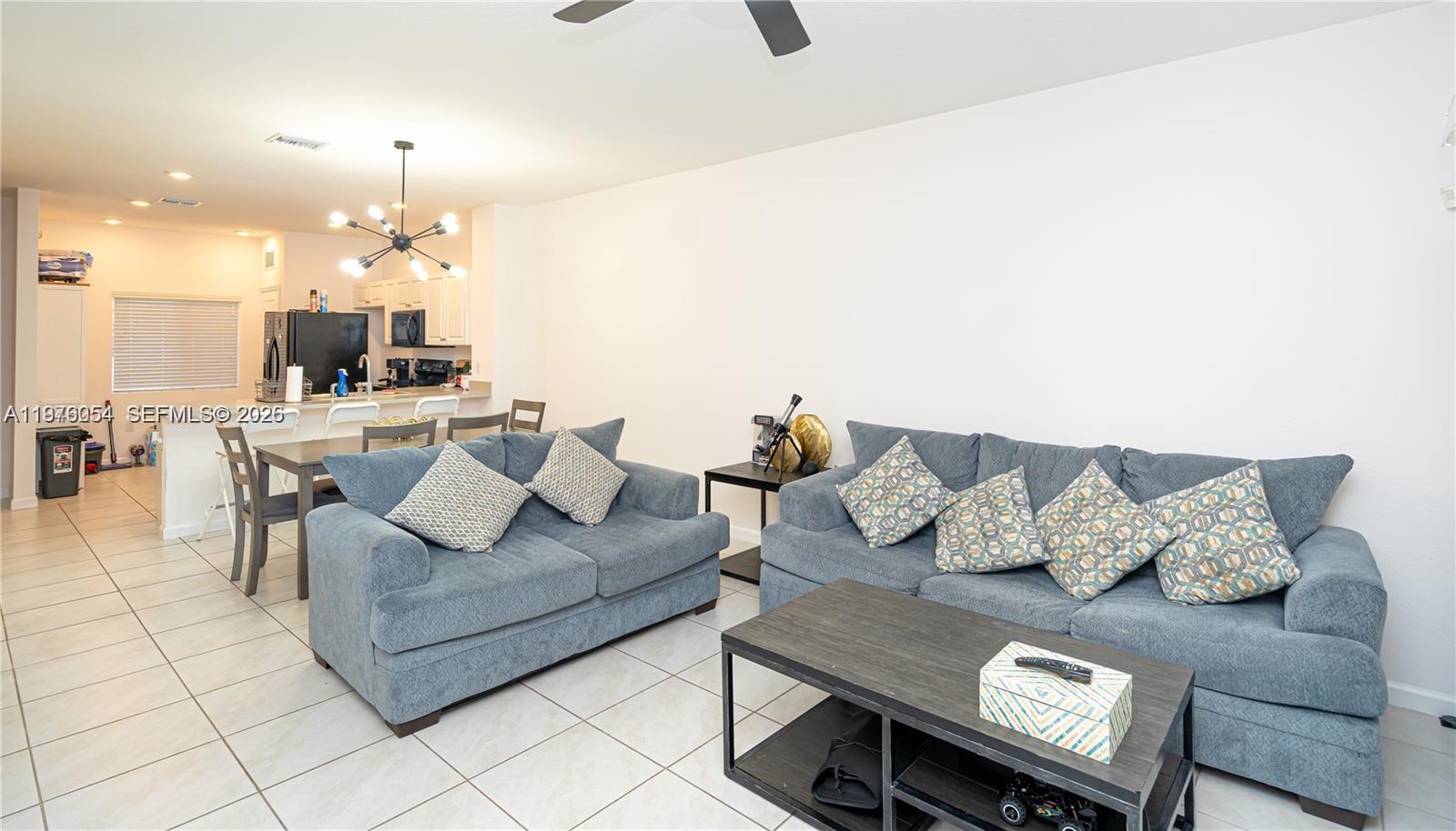 2820 NW 180th St Miami Gardens, FL 33056