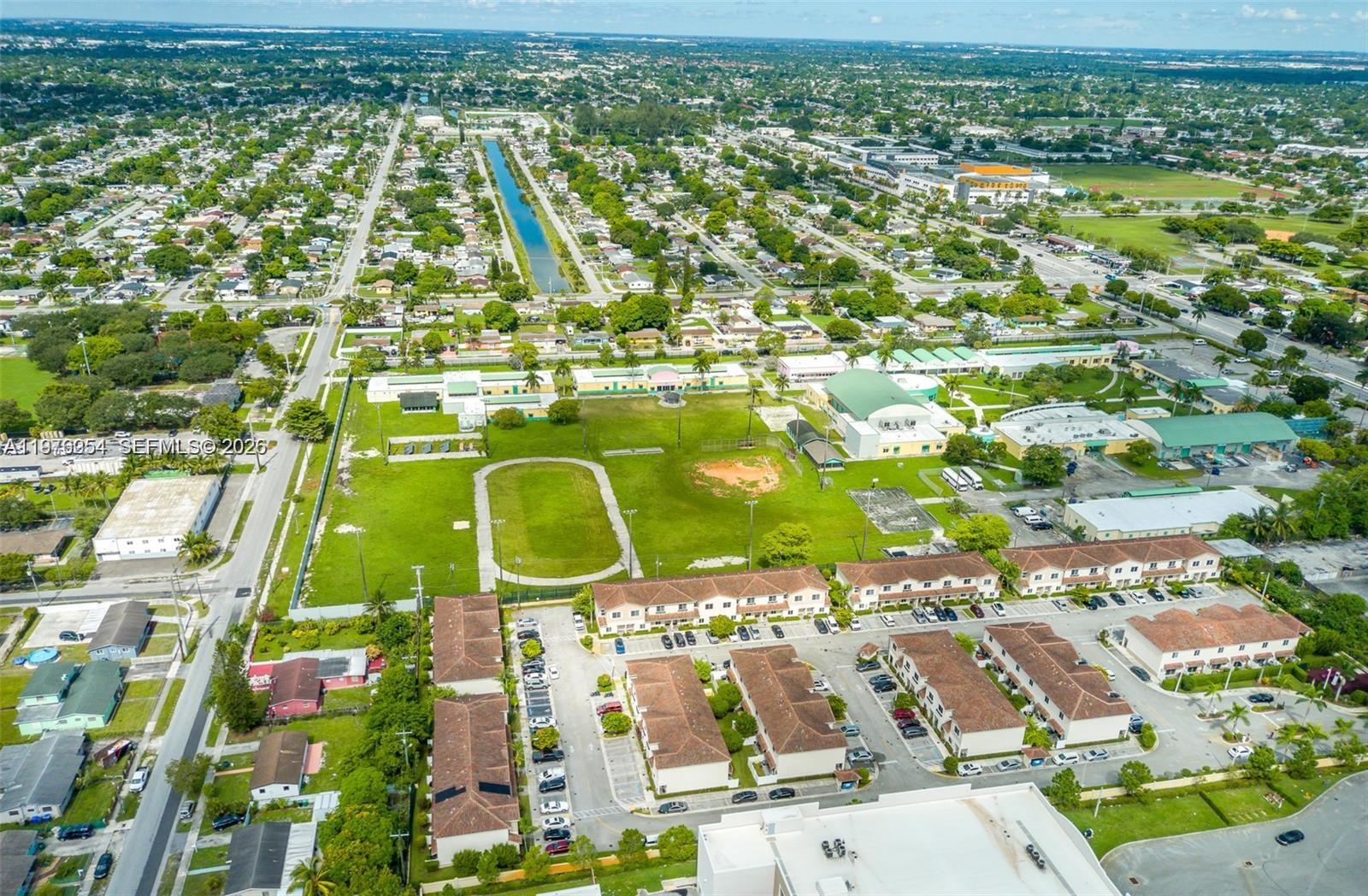 2820 NW 180th St Miami Gardens, FL 33056