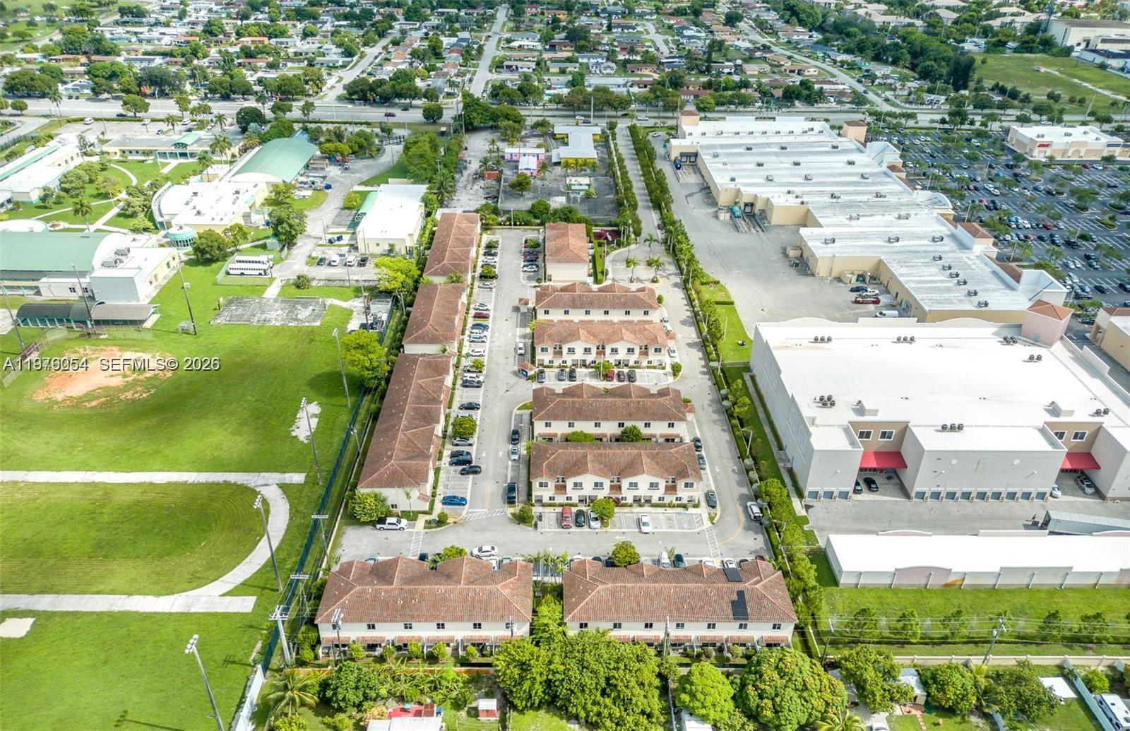 2820 NW 180th St Miami Gardens, FL 33056