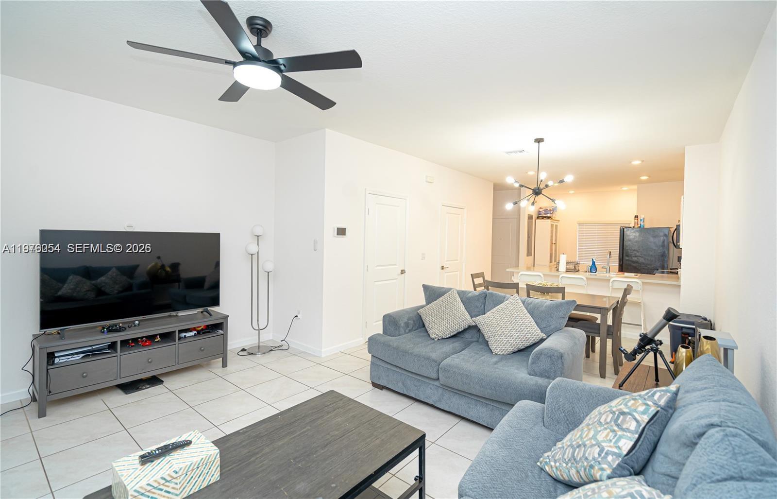 2820 NW 180th St Miami Gardens, FL 33056