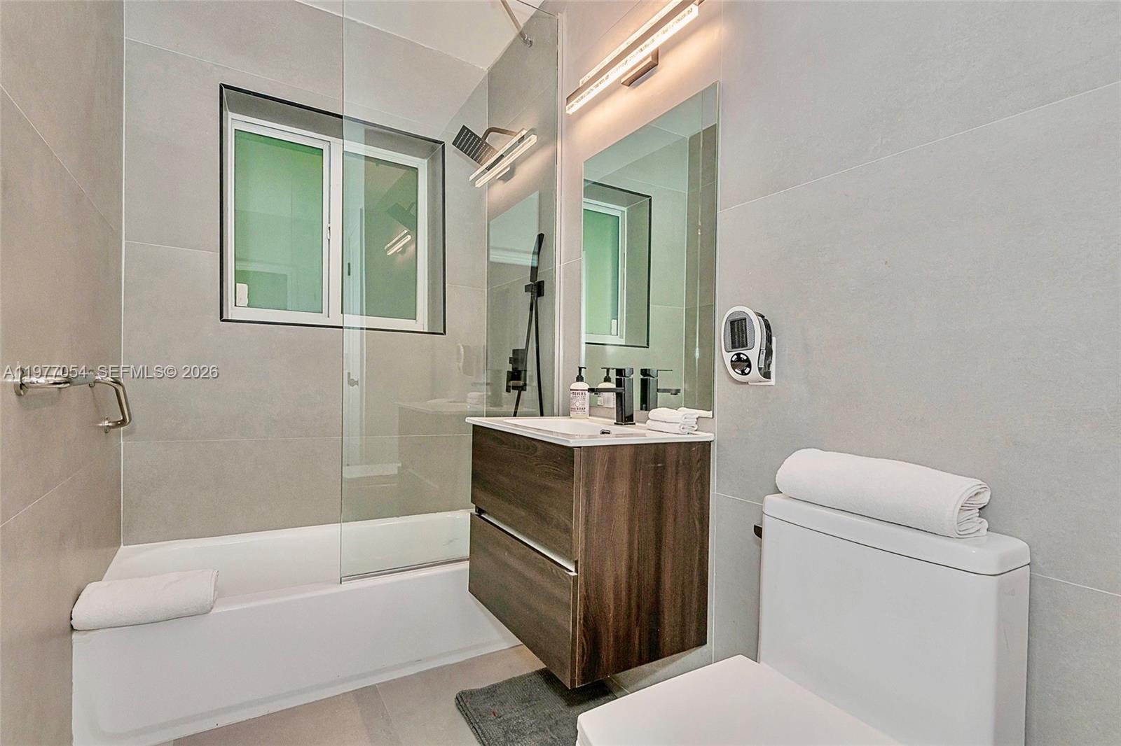 10450 NE 5th Ave Miami Shores, FL 33138