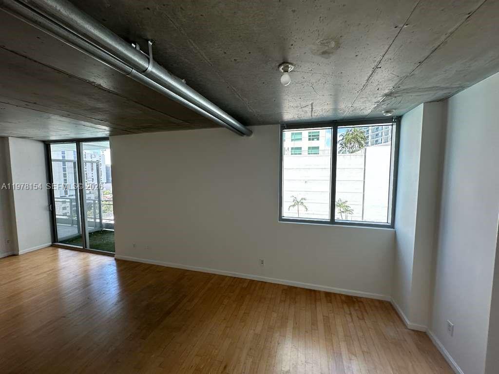 690 SW 1st Ct #1128 Miami, FL 33130