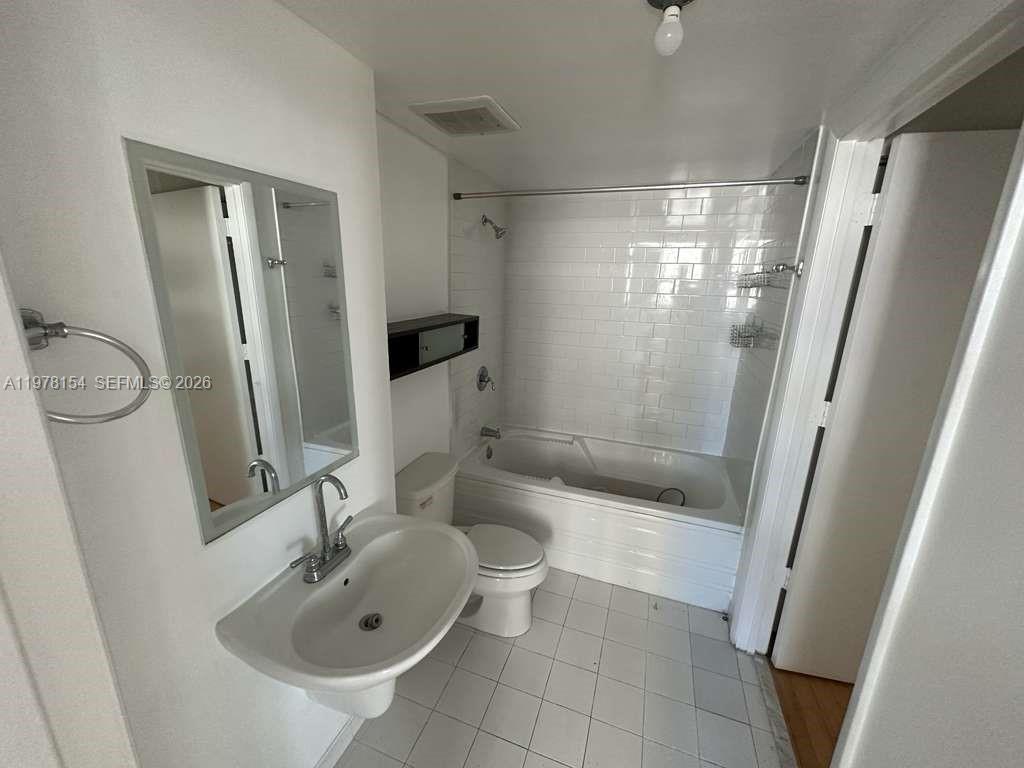 690 SW 1st Ct #1128 Miami, FL 33130