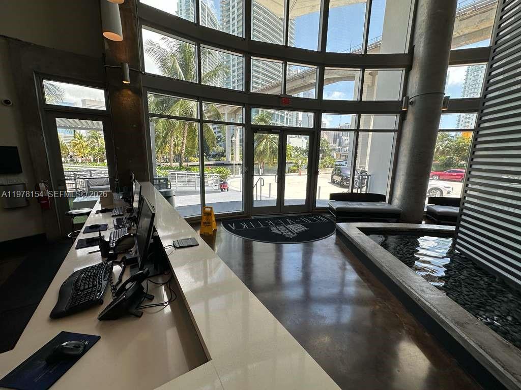 690 SW 1st Ct #1128 Miami, FL 33130