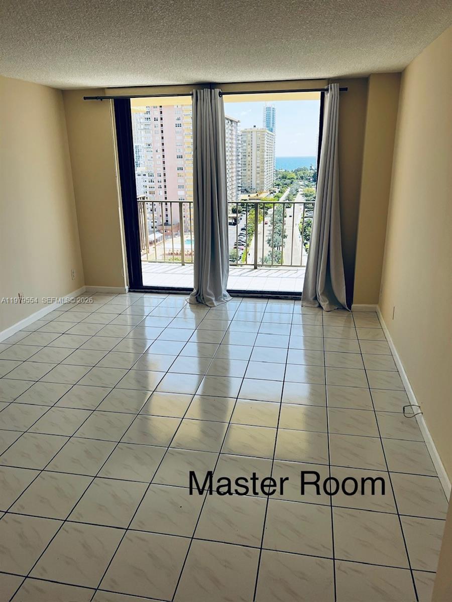 image Winston Towers 7009