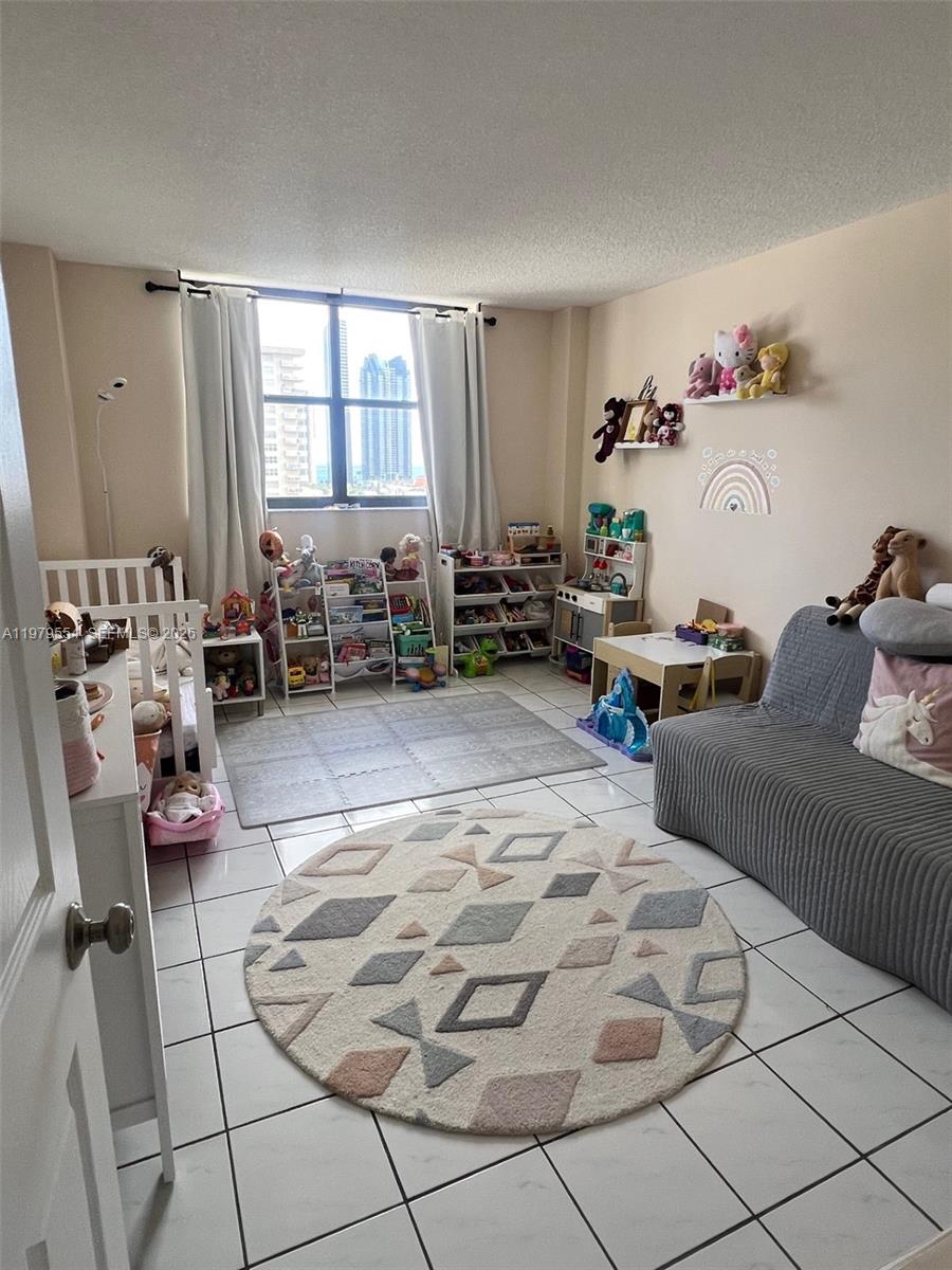 image Winston Towers 7005