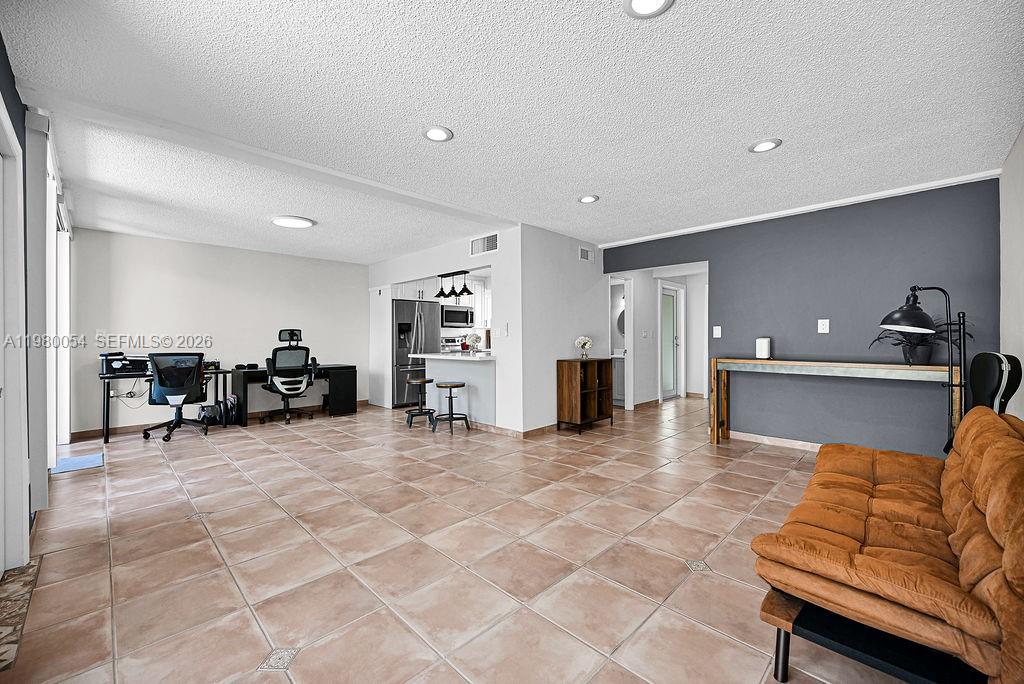 9133 Fontainebleau Blvd #5 Miami, FL 33172