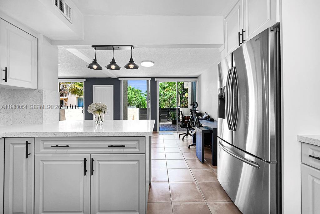 9133 Fontainebleau Blvd #5 Miami, FL 33172