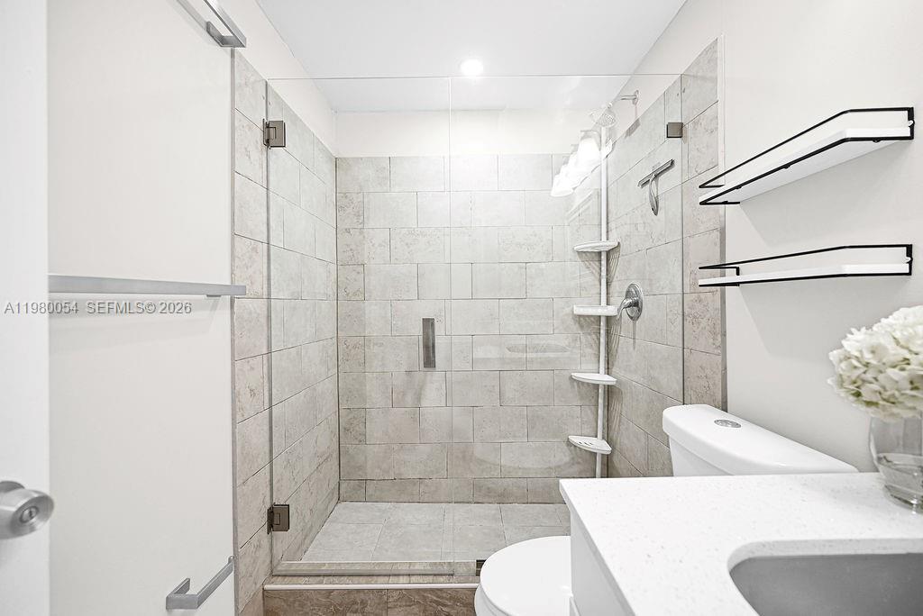 9133 Fontainebleau Blvd #5 Miami, FL 33172