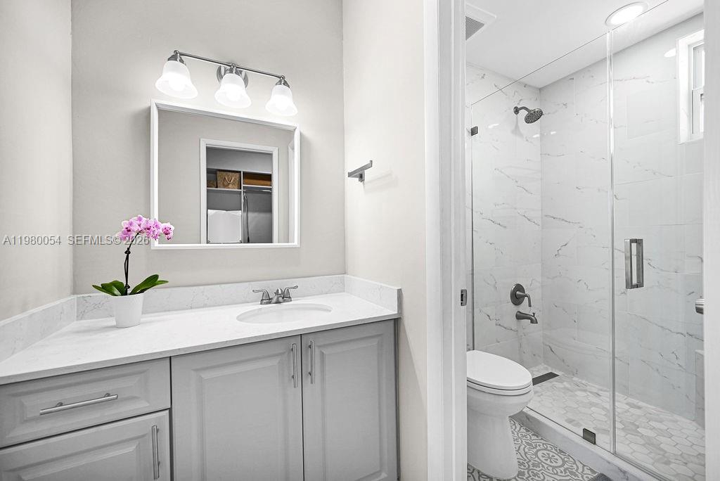 9133 Fontainebleau Blvd #5 Miami, FL 33172