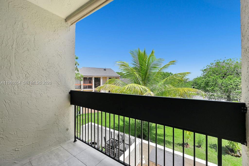 9133 Fontainebleau Blvd #5 Miami, FL 33172