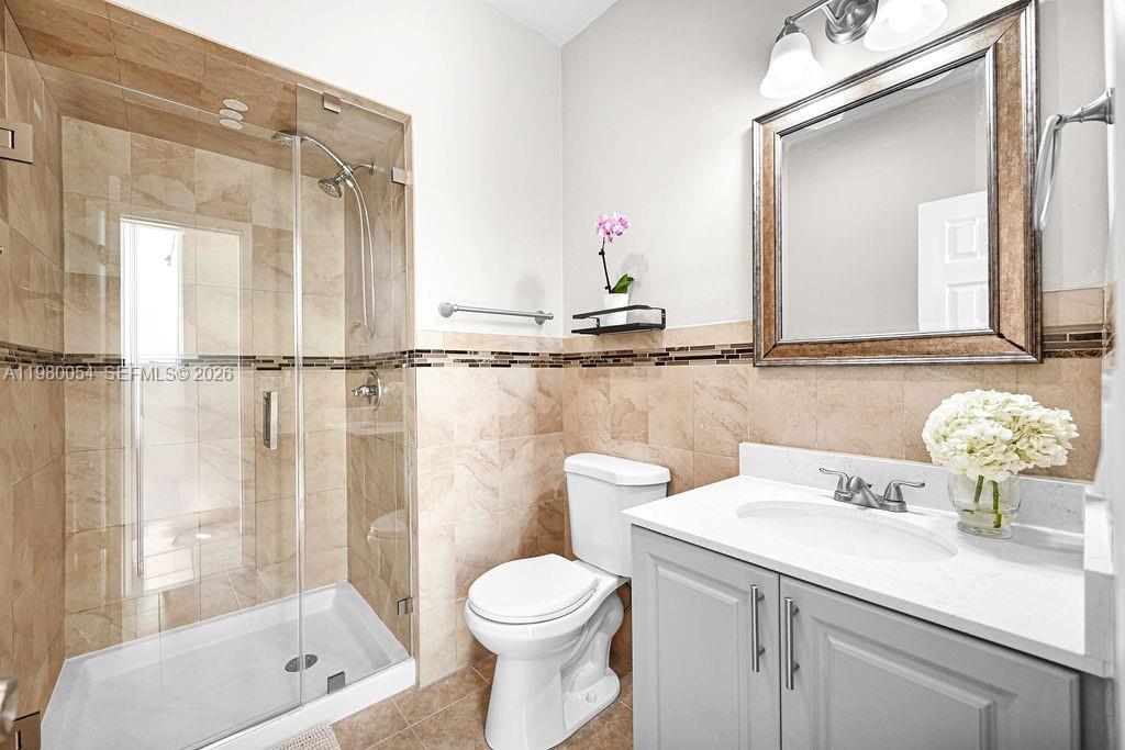 9133 Fontainebleau Blvd #5 Miami, FL 33172