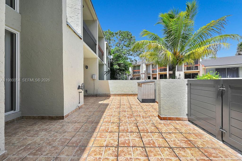 9133 Fontainebleau Blvd #5 Miami, FL 33172