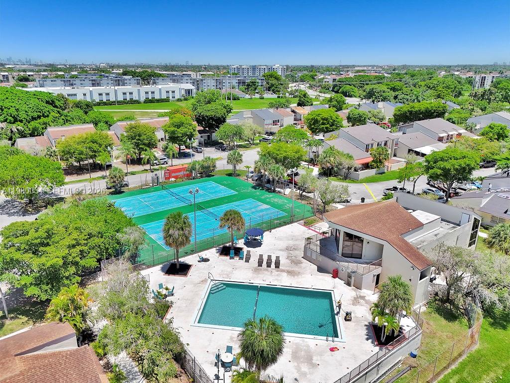 9133 Fontainebleau Blvd #5 Miami, FL 33172