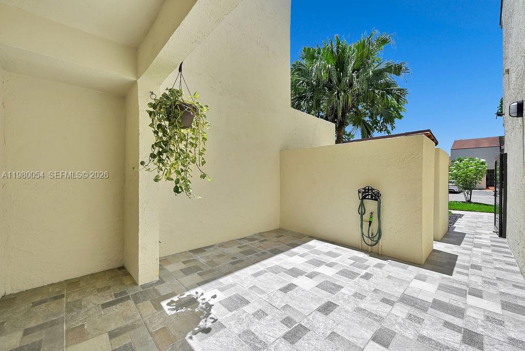 9133 Fontainebleau Blvd #5 Miami, FL 33172