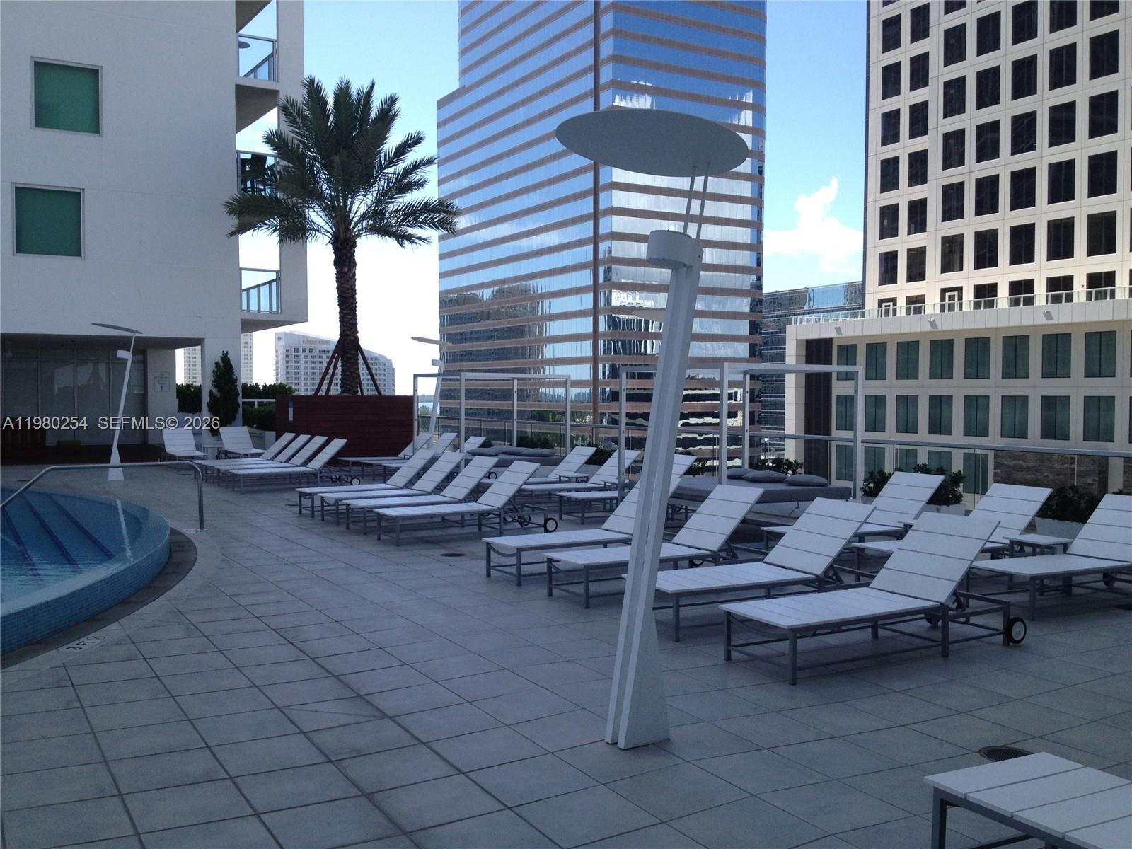 image 500 Brickell West23