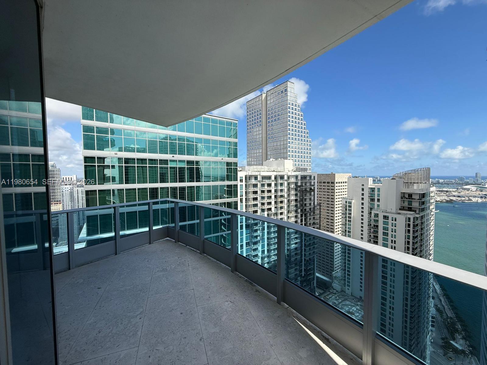 200 Biscayne Blvd Way #4801 Miami, FL 33131