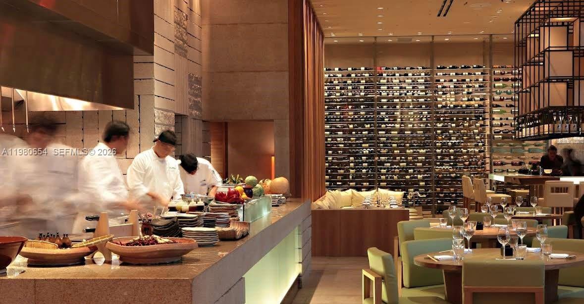 200 Biscayne Blvd Way #4801 Miami, FL 33131