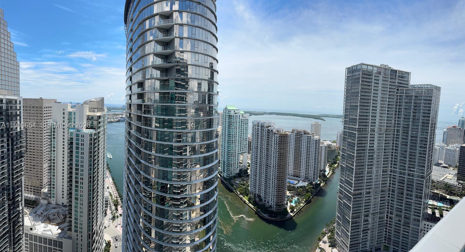 200 Biscayne Blvd Way #4801 Miami, FL 33131