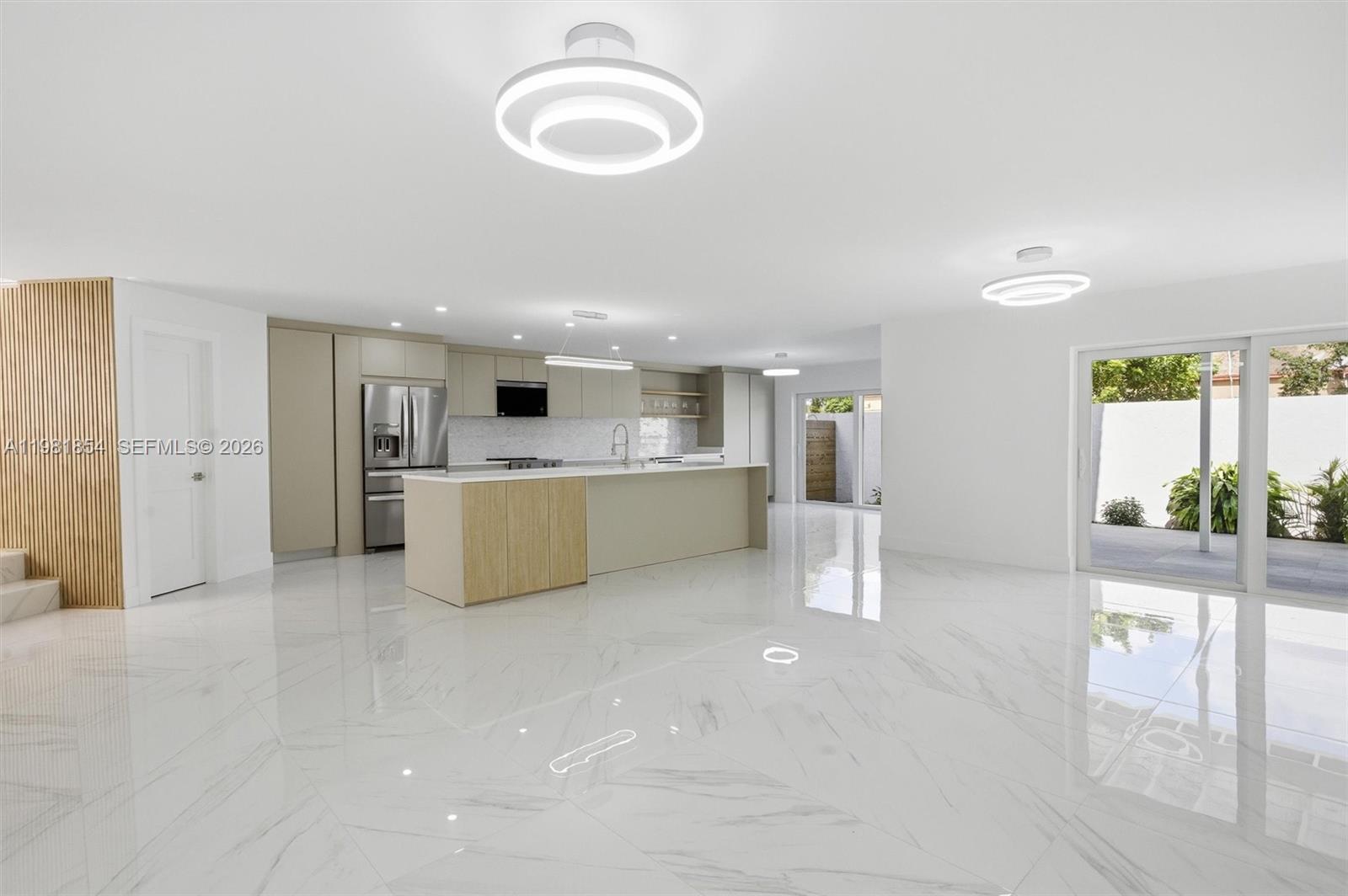 13911 SW 100th Ln Miami, FL 33186