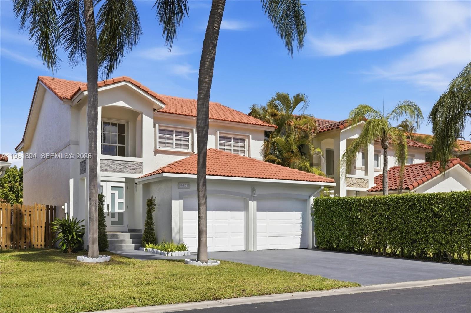 13911 SW 100th Ln Miami, FL 33186
