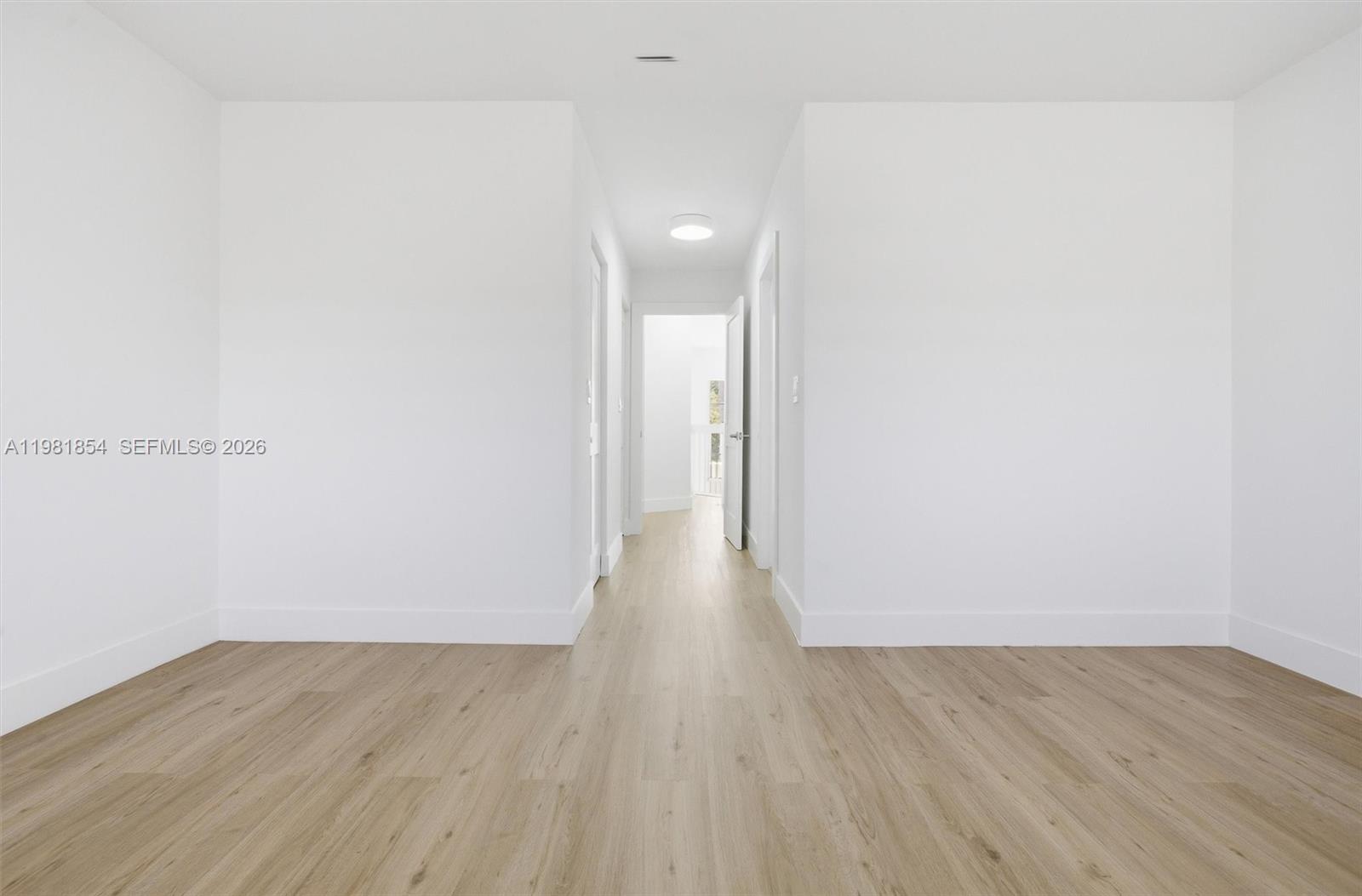 13911 SW 100th Ln Miami, FL 33186