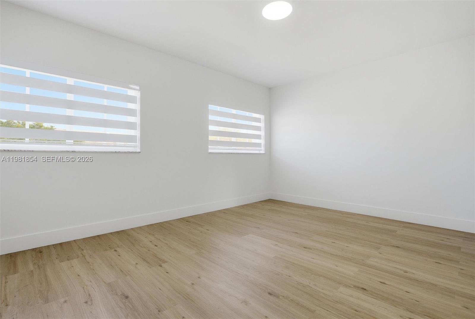 13911 SW 100th Ln Miami, FL 33186