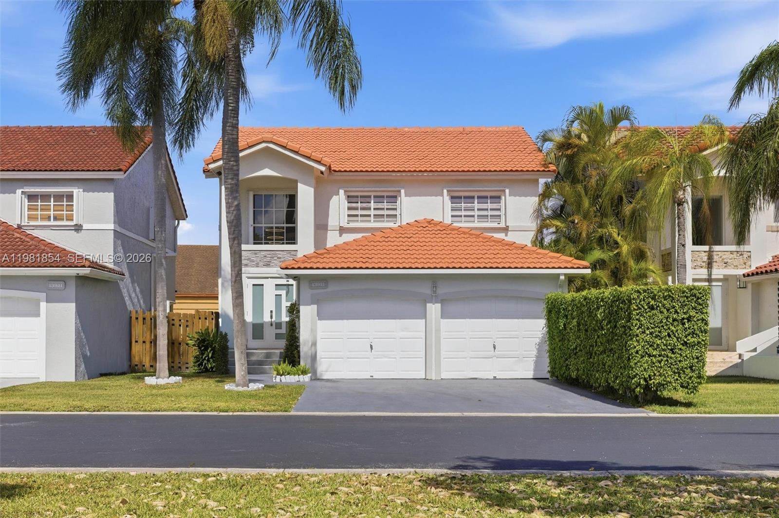 13911 SW 100th Ln Miami, FL 33186