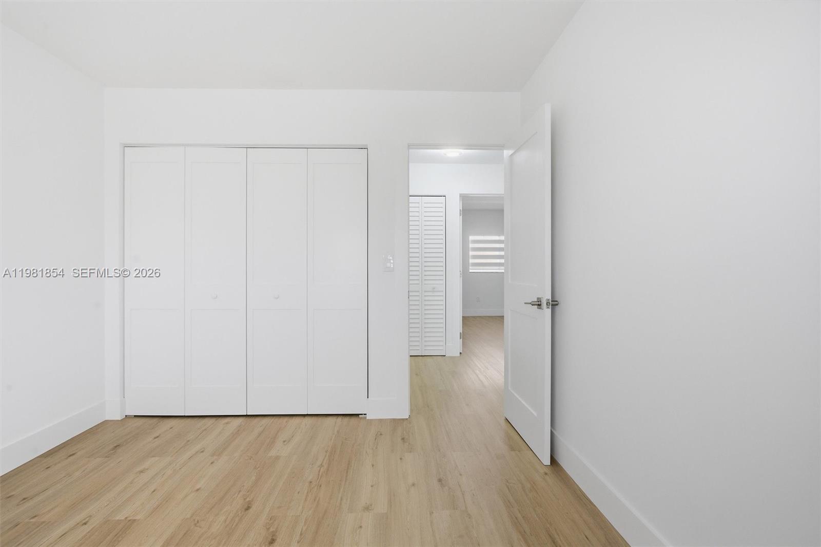 13911 SW 100th Ln Miami, FL 33186