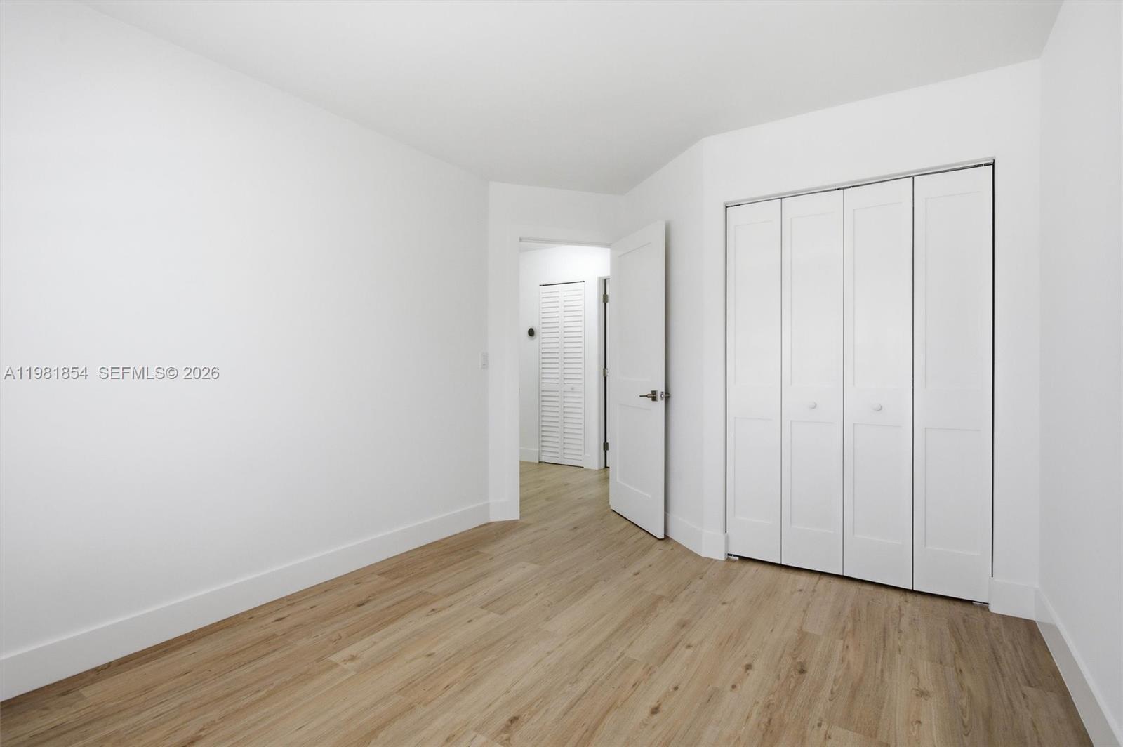 13911 SW 100th Ln Miami, FL 33186