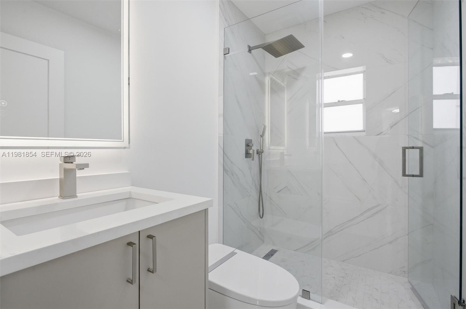 13911 SW 100th Ln Miami, FL 33186