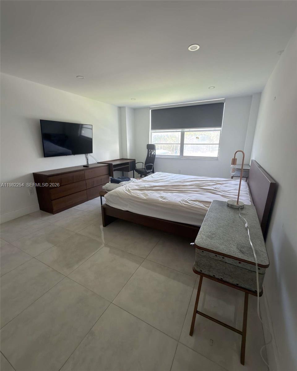 2851 NE 183rd St #212E Aventura, FL 33160