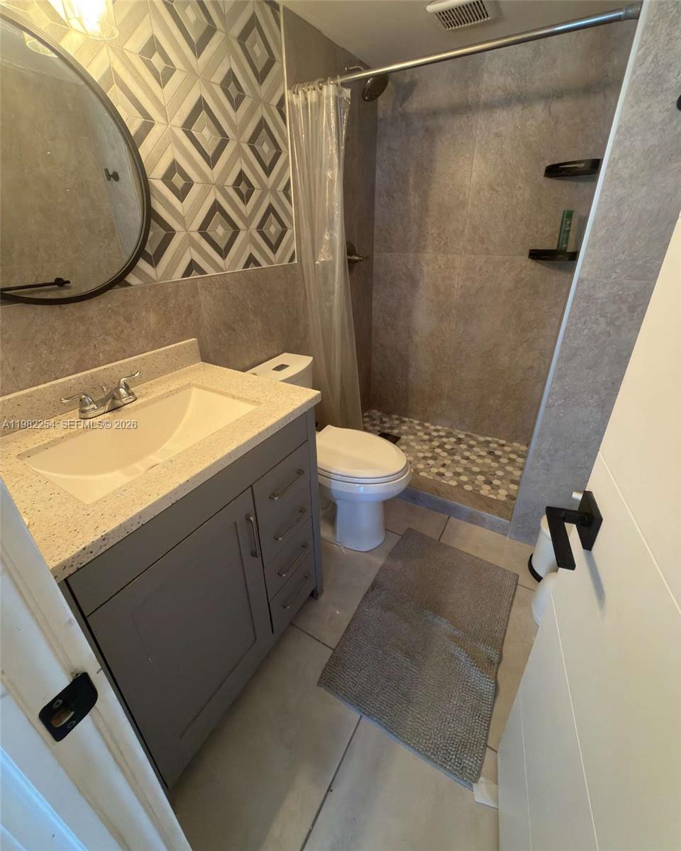 2851 NE 183rd St #212E Aventura, FL 33160