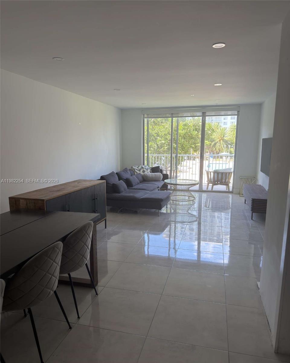 2851 NE 183rd St #212E Aventura, FL 33160