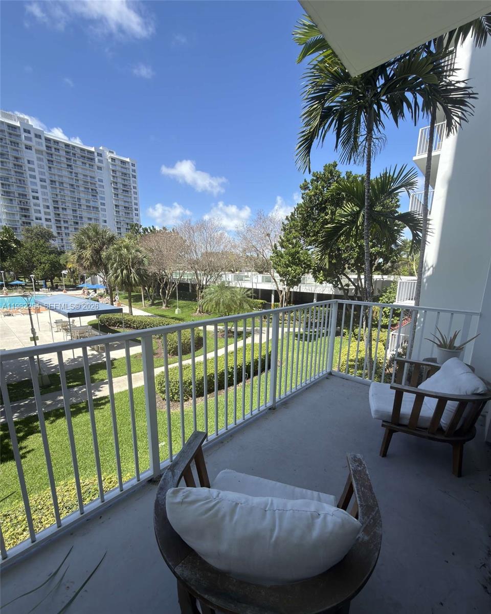 2851 NE 183rd St #212E Aventura, FL 33160